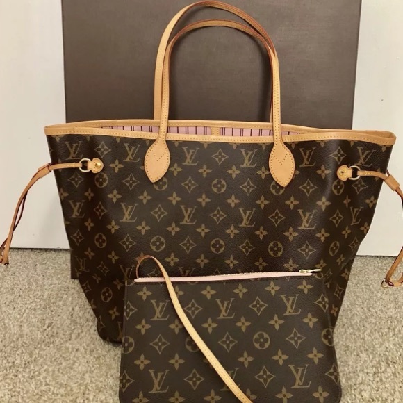 Louis Vuitton Handbags - Louis Vuitton monogram never full mm
